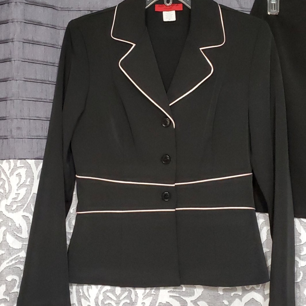 Black 2 pcs. Suite